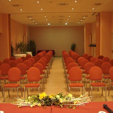 Hotel Langhe & Monferrato Костільйоле-д'Асті Екстер'єр фото