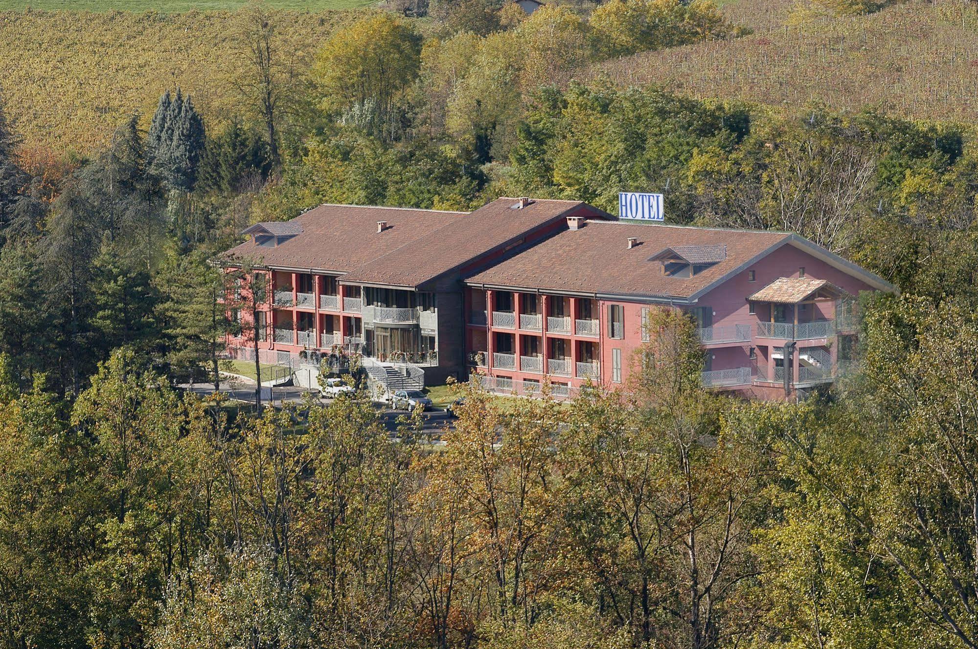 Hotel Langhe & Monferrato Костільйоле-д'Асті Екстер'єр фото