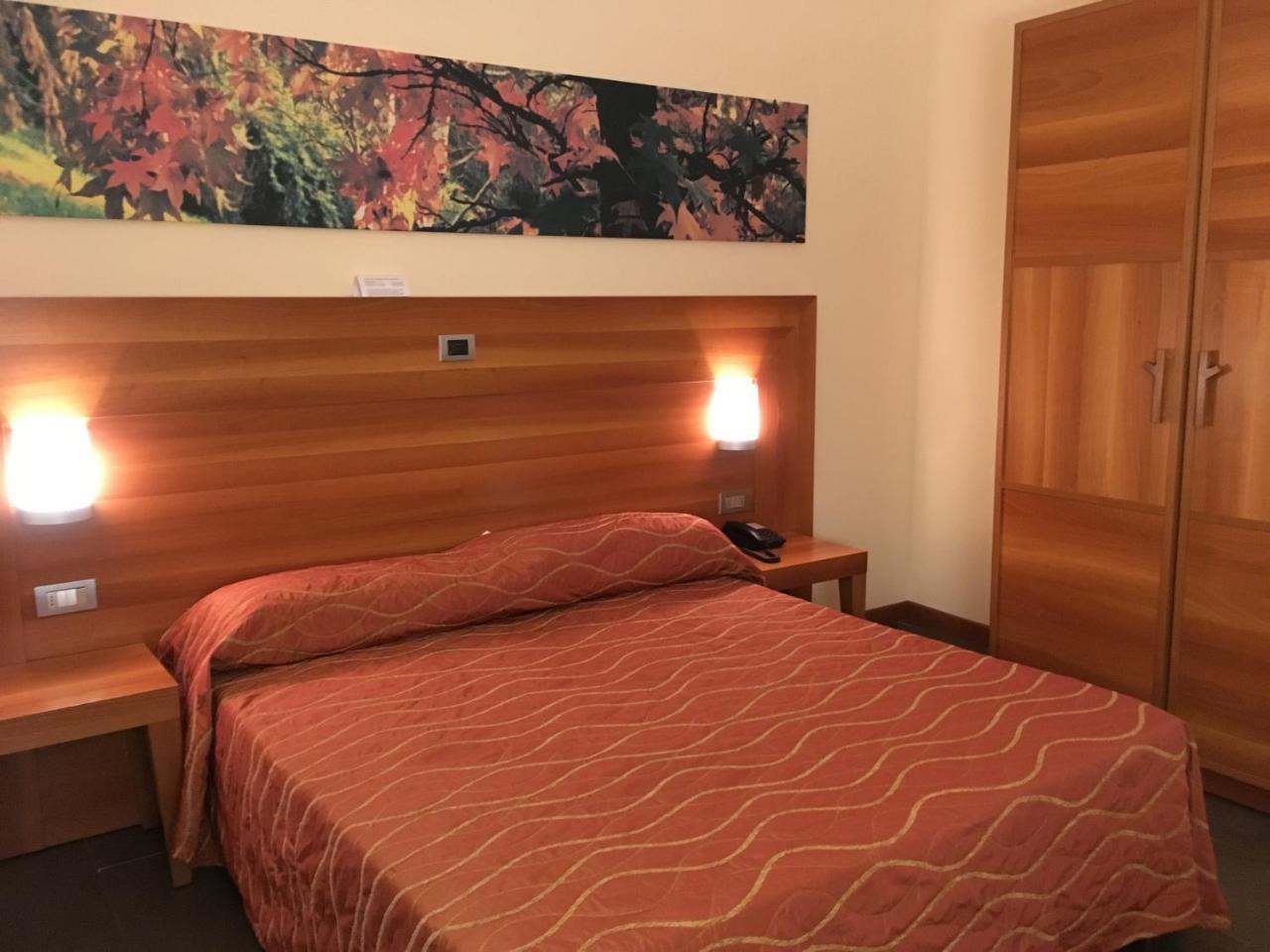 Hotel Langhe & Monferrato Костільйоле-д'Асті Екстер'єр фото